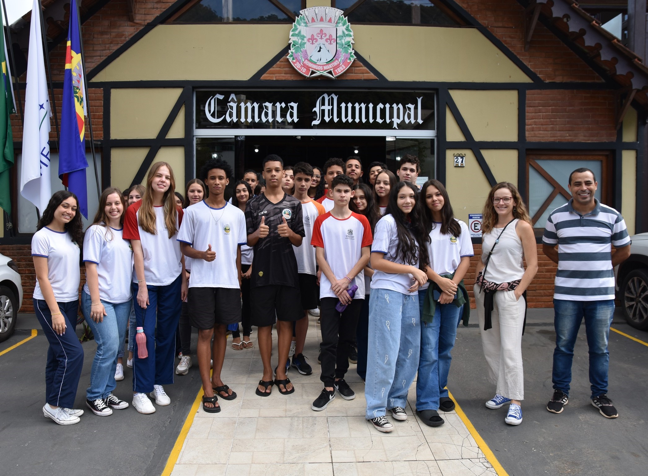 Câmara recebe visita de estudantes da E.E.E.F.M. Teófilo Paulino