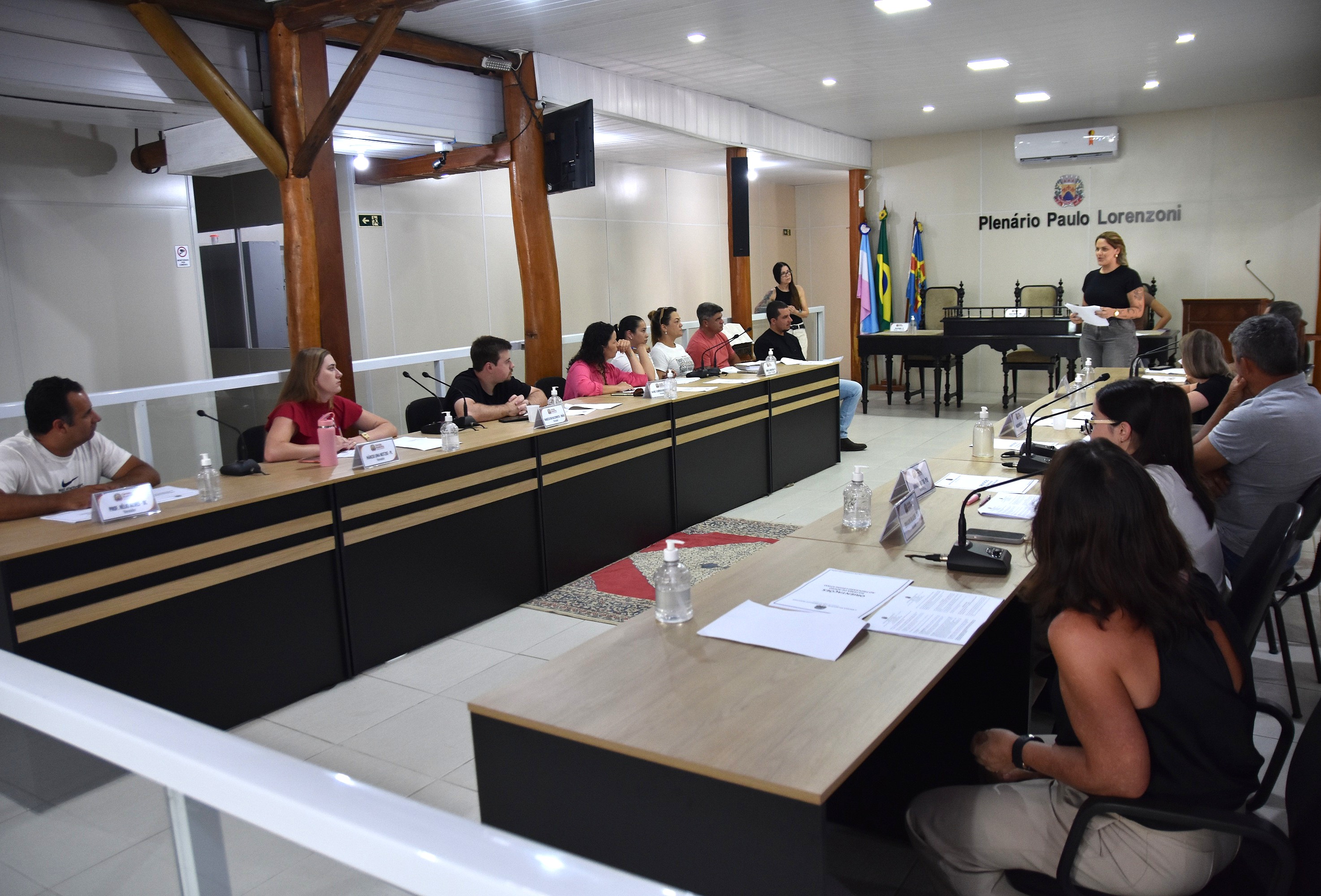 Assessores parlamentares participam de reunião sobre o novo Regimento Interno da Câmara