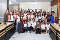Câmara recebe visita de estudantes do 6º ano da EEEFM Teófilo Paulino