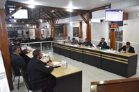 Resumos e resultados das sessões da última terça-feira (08)