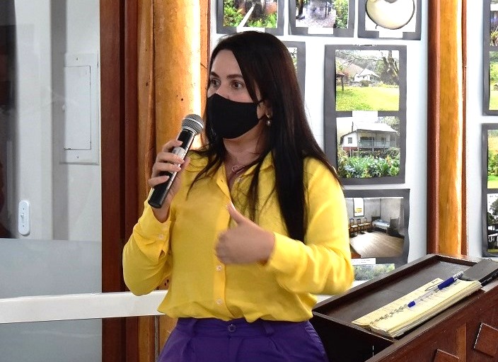 Secretária Municipal de Saúde fala sobre combate ao novo coronavírus no município